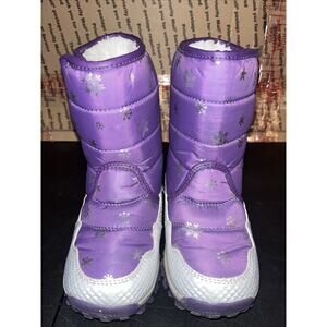 Coga Snow Boots Youth Size 1 Purple With Snow Flakes